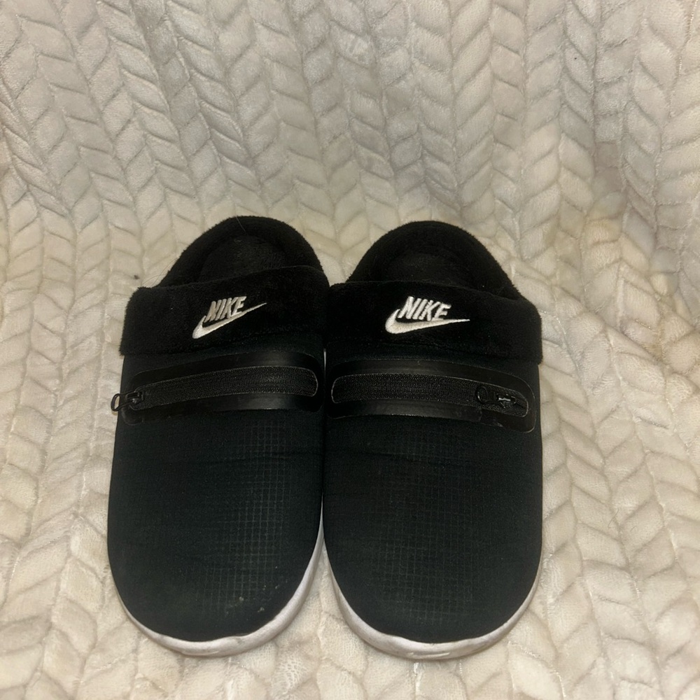 Black Nike Slippers with zipper pocket and White Sole